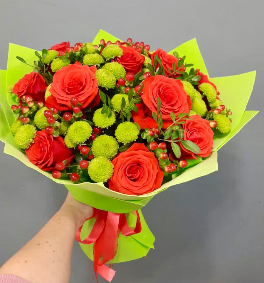 Букет цветов из: Хризантемы и Розы в Талицы Пушкинского района