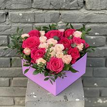 Цветочная композиция из Розы в коробке в Талицы Пушкинского района
