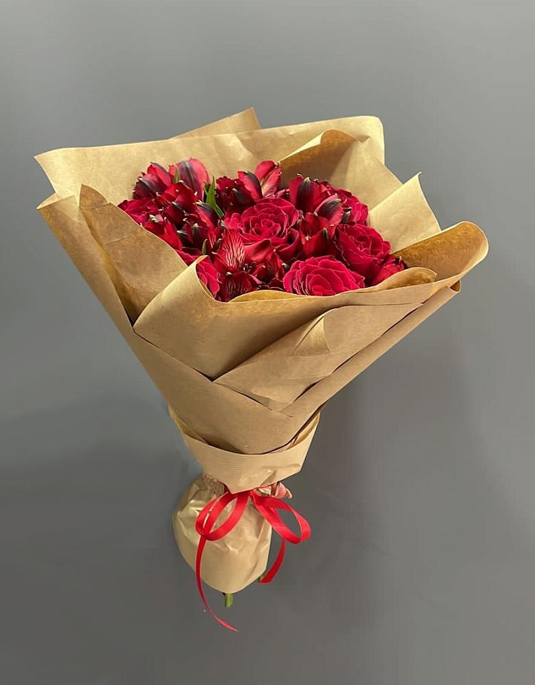 Букет цветов из: Альстромерии и Розы в Талицы Пушкинского района