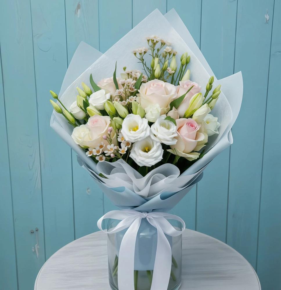 Букет цветов из: Розы и Лизиантусы в Талицы Пушкинского района