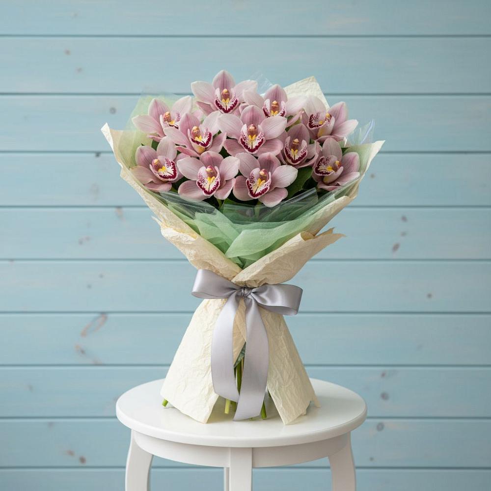 Букет цветов из: Орхидеи и Розы в Талицы Пушкинского района