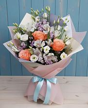 Букет цветов из:  Лизиантусы, Розы, Альстромерии и Гипсофила в Талицы Пушкинского района