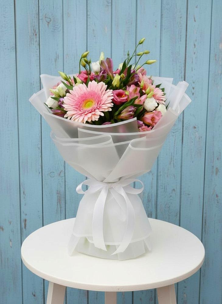 Букет цветов из: Герберы, Альстромерии и Лизиантусы в Талицы Пушкинского района