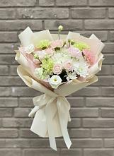 Букет цветов из:  Гвоздики, Розы, Лизиантусы и Хризантемы в Талицы Пушкинского района
