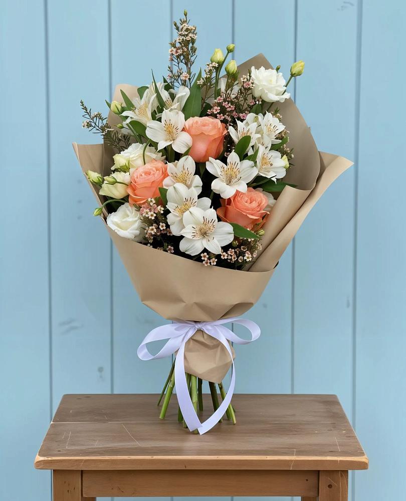 Букет цветов из: Альстромерии, Лизиантусы, Розы и Хризантемы в Талицы Пушкинского района
