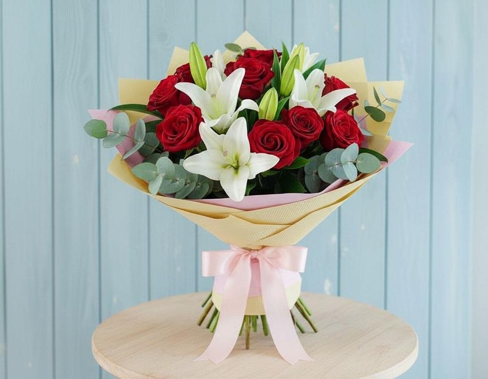 Букет цветов из: Лилии и Розы в Талицы Пушкинского района